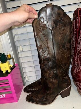 Western Embroidered Tall Leather Cowboy Boots - Brown